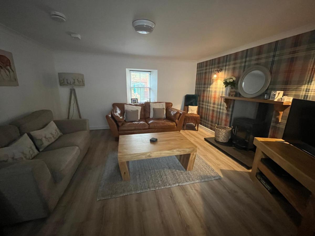 North Coast Property - 17 Margaret Street - Avoch 外观 照片